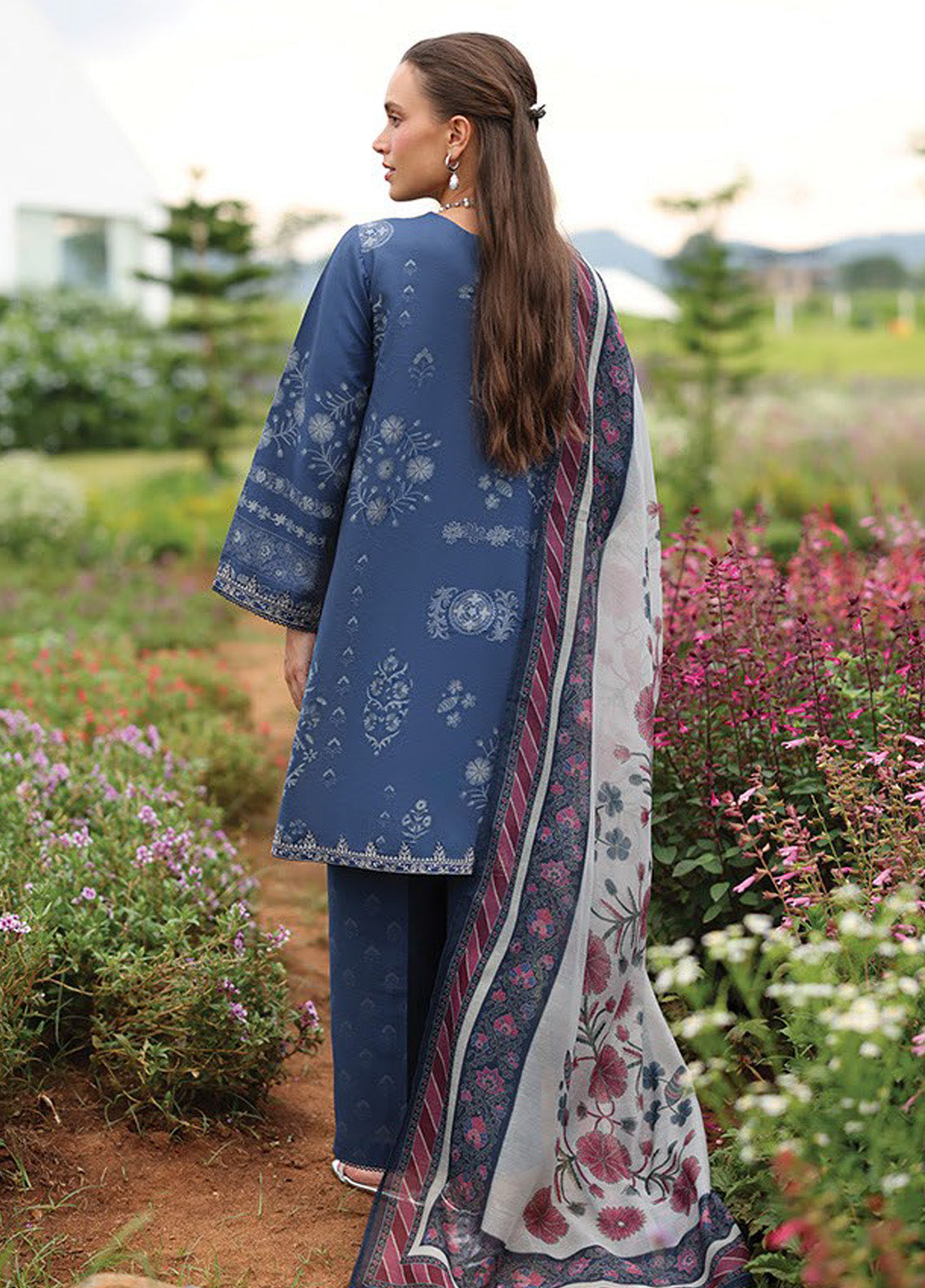 Xenia Luxury Embroidered Lawn 3 Piece Unstitched Suit XE25LL D-XF-973 BLUETTE Xenia Luxury Embroidered Lawn 3 Piece Unstitched Suit XE25LL D-XF-973 BLUETTE