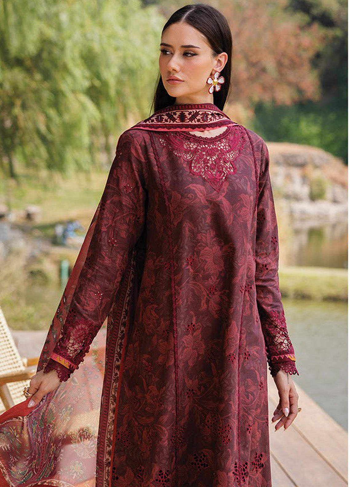 Xenia Luxury Embroidered Lawn 3 Piece Unstitched Suit ZE25LL D-04 REEM Xenia Luxury Embroidered Lawn 3 Piece Unstitched Suit ZE25LL D-04 REEM
