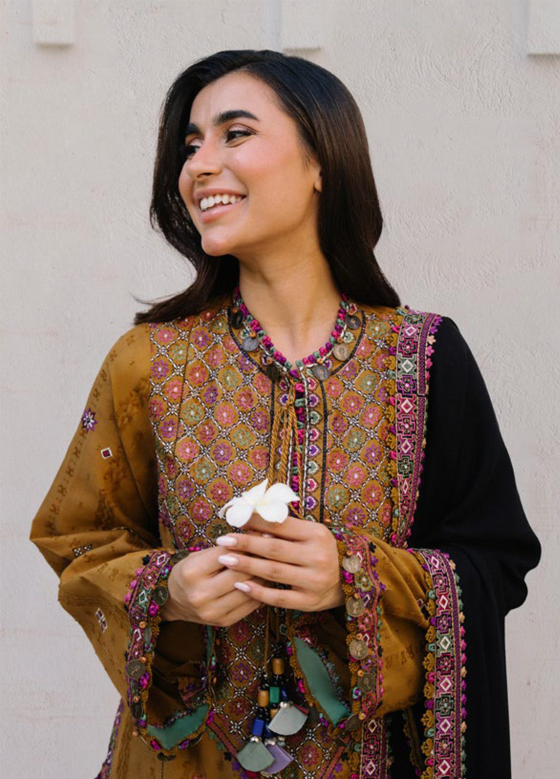 Zaha By Khadija Shah Embroidered Jacquard 3 Piece Unstitched Suit ZH24W ZW24-03 GULZAR Zaha By Khadija Shah Embroidered Jacquard 3 Piece Unstitched Suit ZH24W ZW24-03 GULZAR