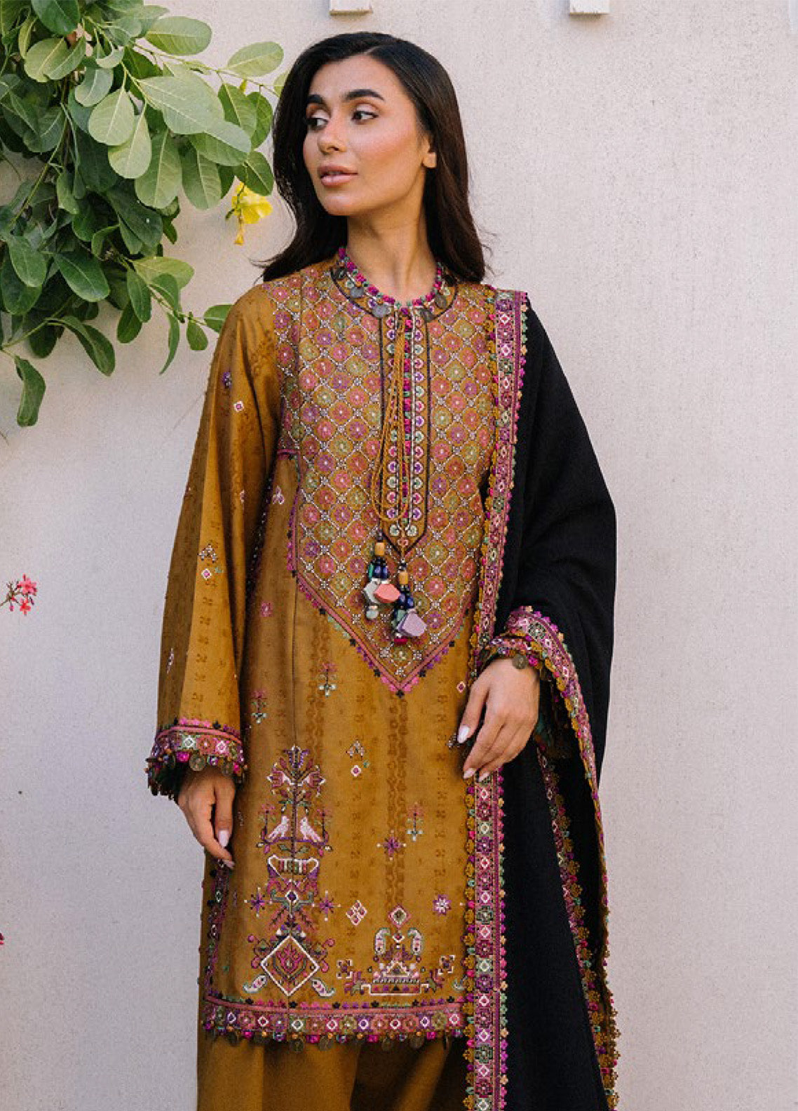 Zaha By Khadija Shah Embroidered Jacquard 3 Piece Unstitched Suit ZH24W ZW24-03 GULZAR Zaha By Khadija Shah Embroidered Jacquard 3 Piece Unstitched Suit ZH24W ZW24-03 GULZAR