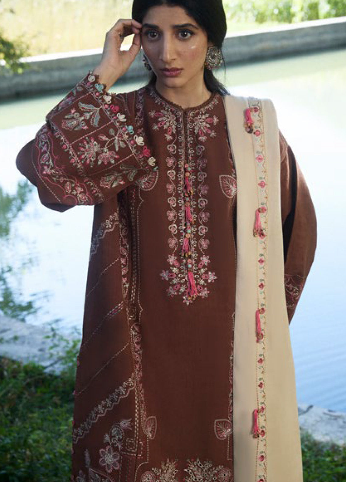 Zaha By Khadija Shah Embroidered Jacquard 3 Piece Unstitched Suit ZH24W ZW24-14 SAHIBA Zaha By Khadija Shah Embroidered Jacquard 3 Piece Unstitched Suit ZH24W ZW24-14 SAHIBA