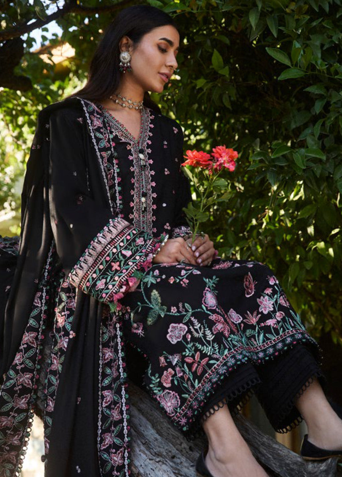 Zaha By Khadija Shah Embroidered Karandi 3 Piece Unstitched Suit ZH24W ZW24-09 NAYAB Zaha By Khadija Shah Embroidered Karandi 3 Piece Unstitched Suit ZH24W ZW24-09 NAYAB