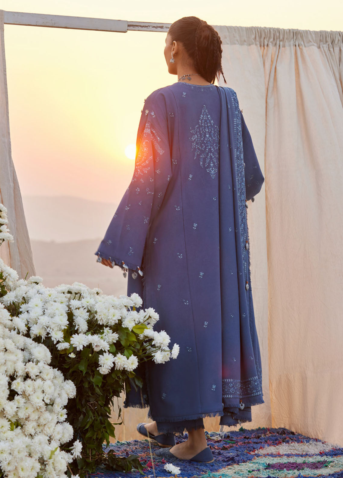 Zaha By Khadijah Shah Embroidered Karandi Suits Unstitched 3 Piece ZH25NL D-ZW-08 SCHEREZADE Zaha By Khadijah Shah Embroidered Karandi Suits Unstitched 3 Piece ZH25NL D-ZW-08 SCHEREZADE