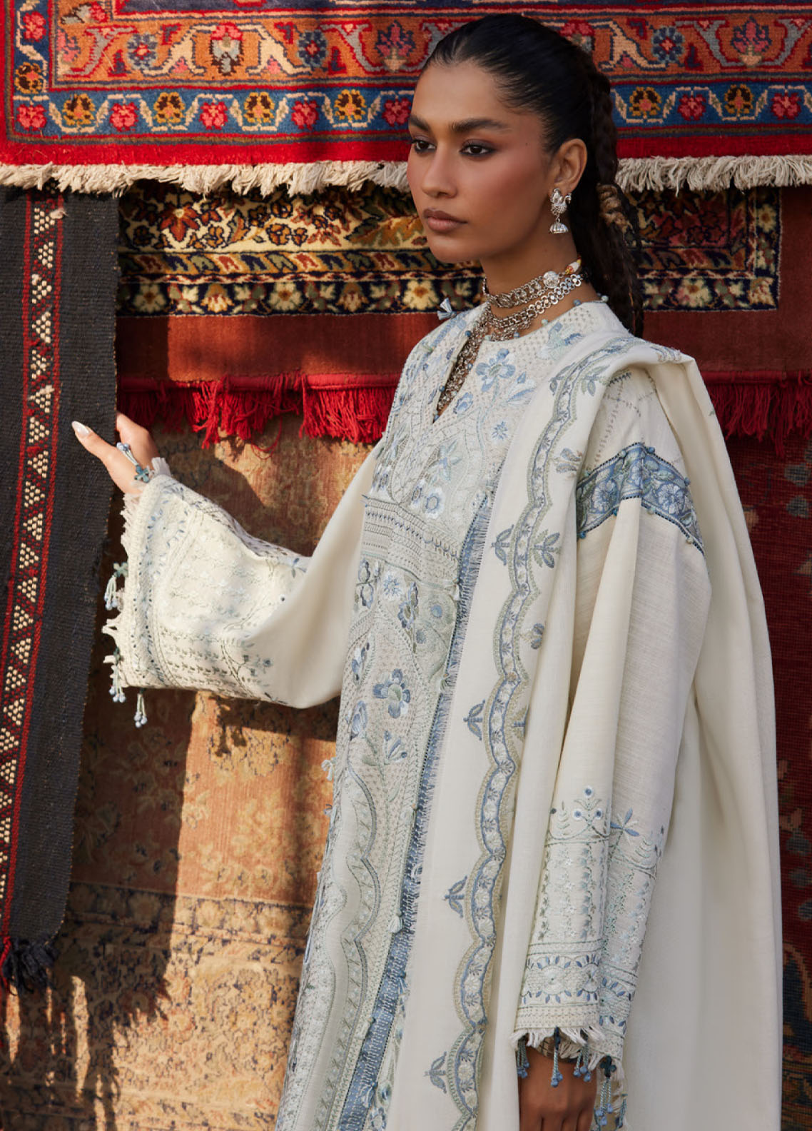 Zaha By Khadijah Shah Embroidered Khaddar Suits Unstitched 3 Piece ZH25NL D-ZW-02 LEILA Zaha By Khadijah Shah Embroidered Khaddar Suits Unstitched 3 Piece ZH25NL D-ZW-02 LEILA