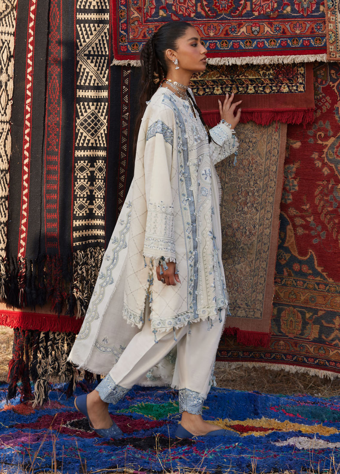 Zaha By Khadijah Shah Embroidered Khaddar Suits Unstitched 3 Piece ZH25NL D-ZW-02 LEILA Zaha By Khadijah Shah Embroidered Khaddar Suits Unstitched 3 Piece ZH25NL D-ZW-02 LEILA