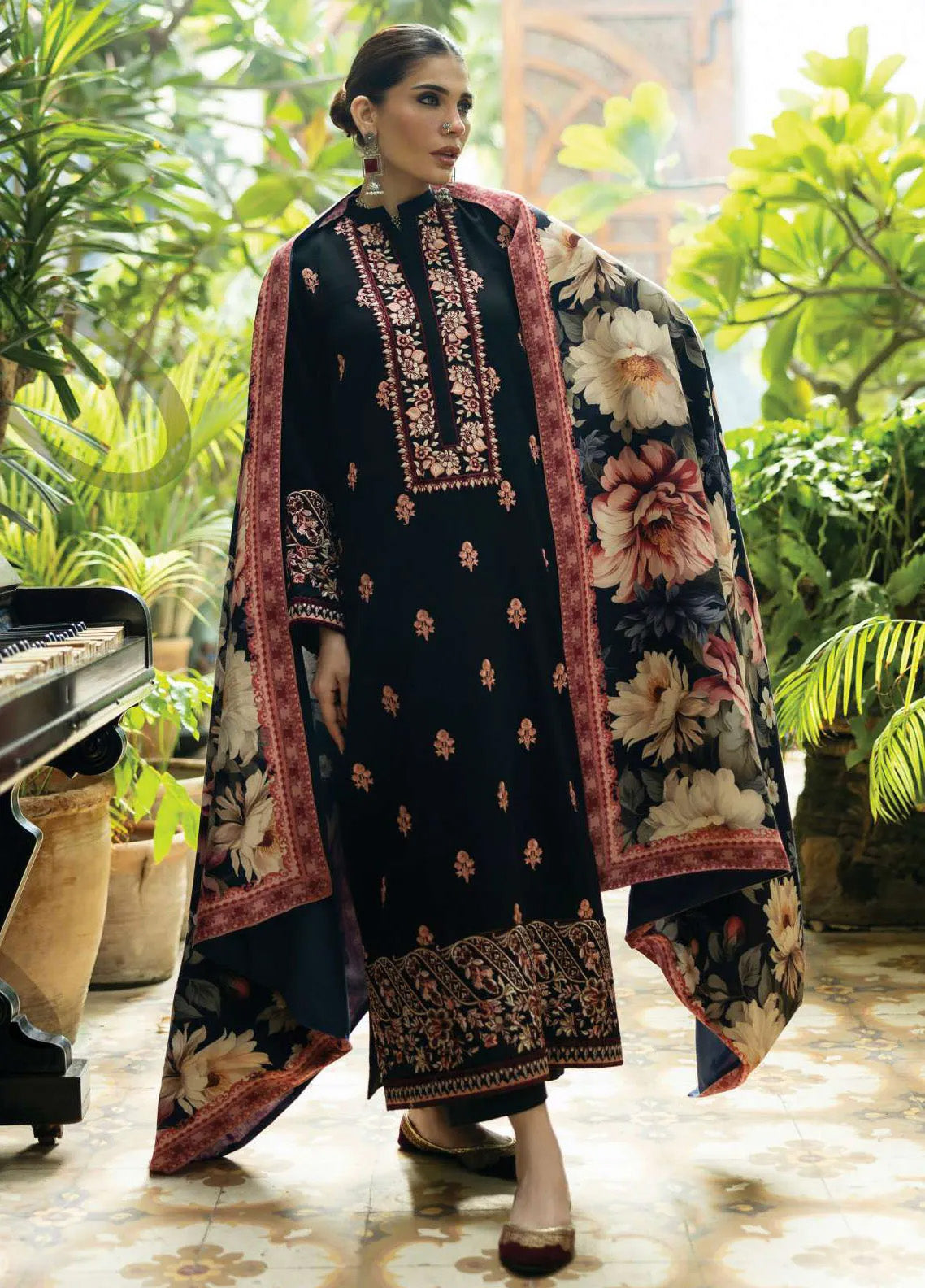Zainab Chottani Embroidered Herringbone 3 Piece Unstitched Suit ZC24WS D-02 ALAYA Zainab Chottani Embroidered Herringbone 3 Piece Unstitched Suit ZC24WS D-02 ALAYA