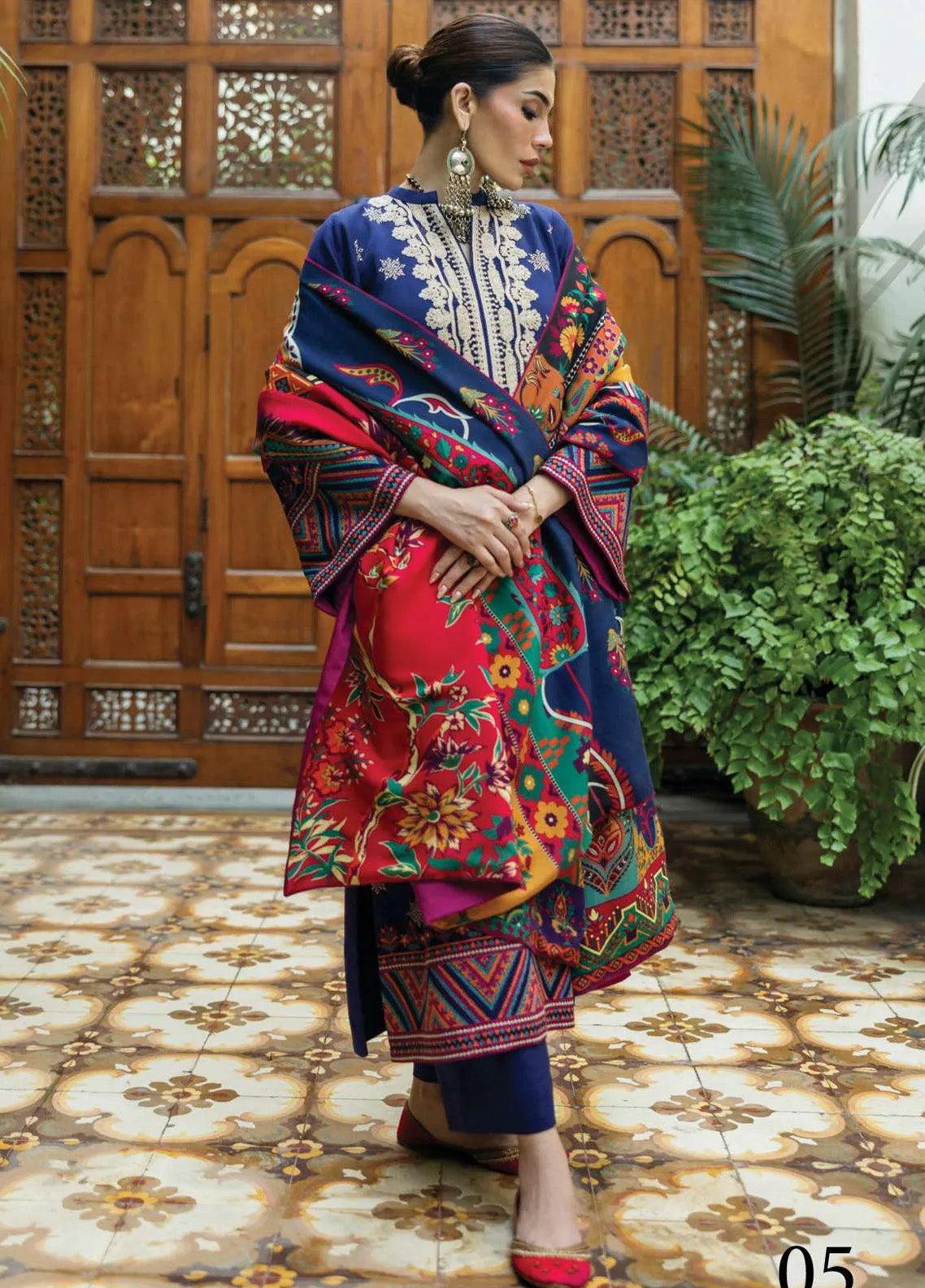 Zainab Chottani Embroidered Herringbone 3 Piece Unstitched Suit ZC24WS D-05 MAYA Zainab Chottani Embroidered Herringbone 3 Piece Unstitched Suit ZC24WS D-05 MAYA