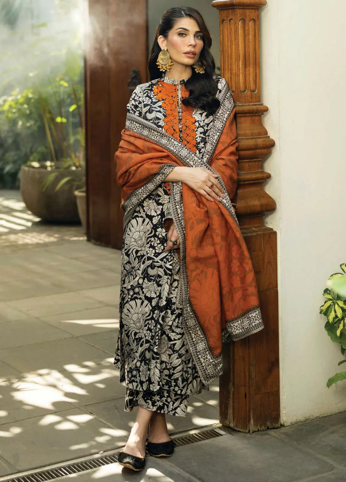 Zainab Chottani Embroidered Herringbone 3 Piece Unstitched Suit ZC24WS D-06 MYSHA Zainab Chottani Embroidered Herringbone 3 Piece Unstitched Suit ZC24WS D-06 MYSHA