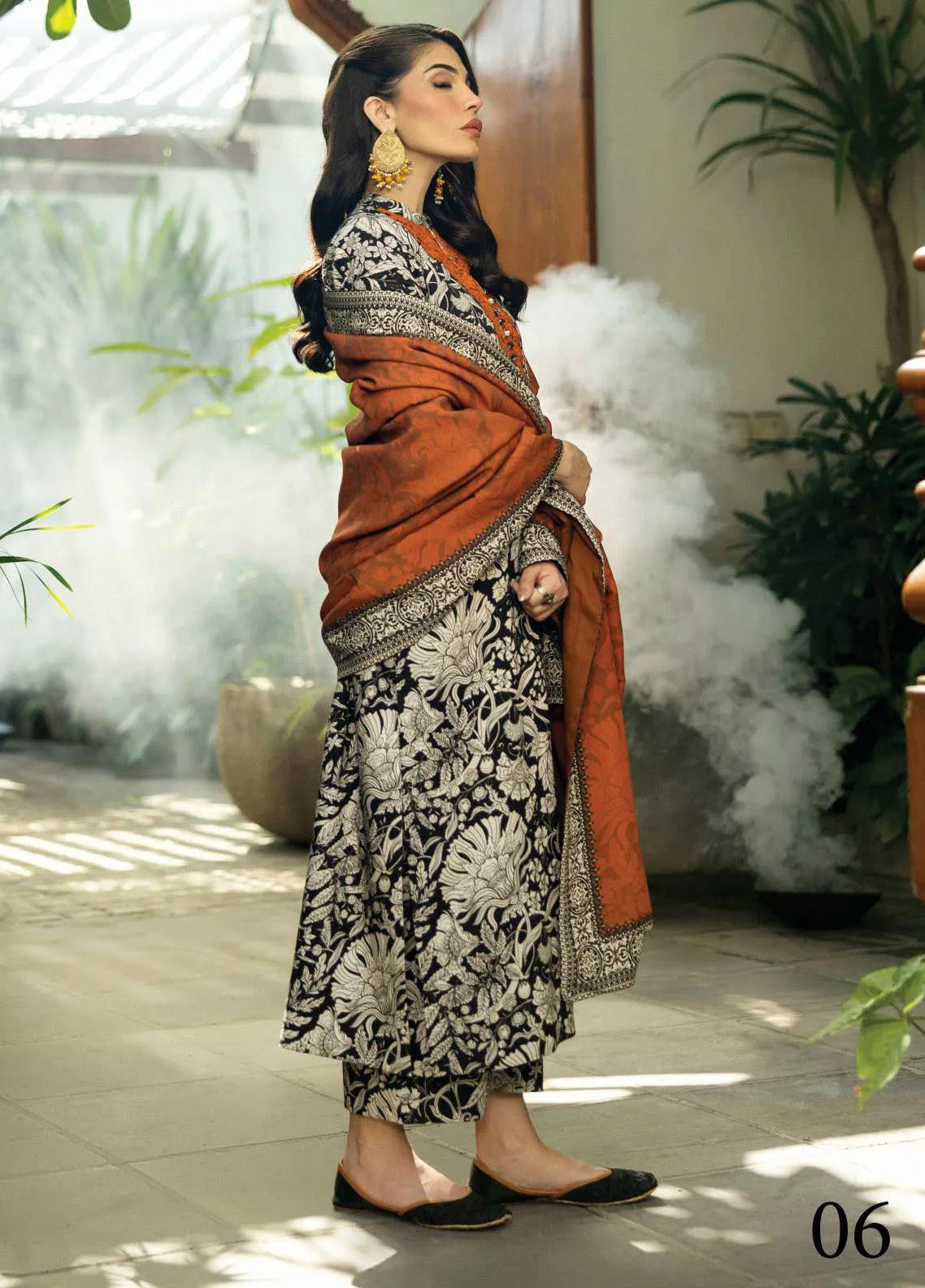 Zainab Chottani Embroidered Herringbone 3 Piece Unstitched Suit ZC24WS D-06 MYSHA Zainab Chottani Embroidered Herringbone 3 Piece Unstitched Suit ZC24WS D-06 MYSHA