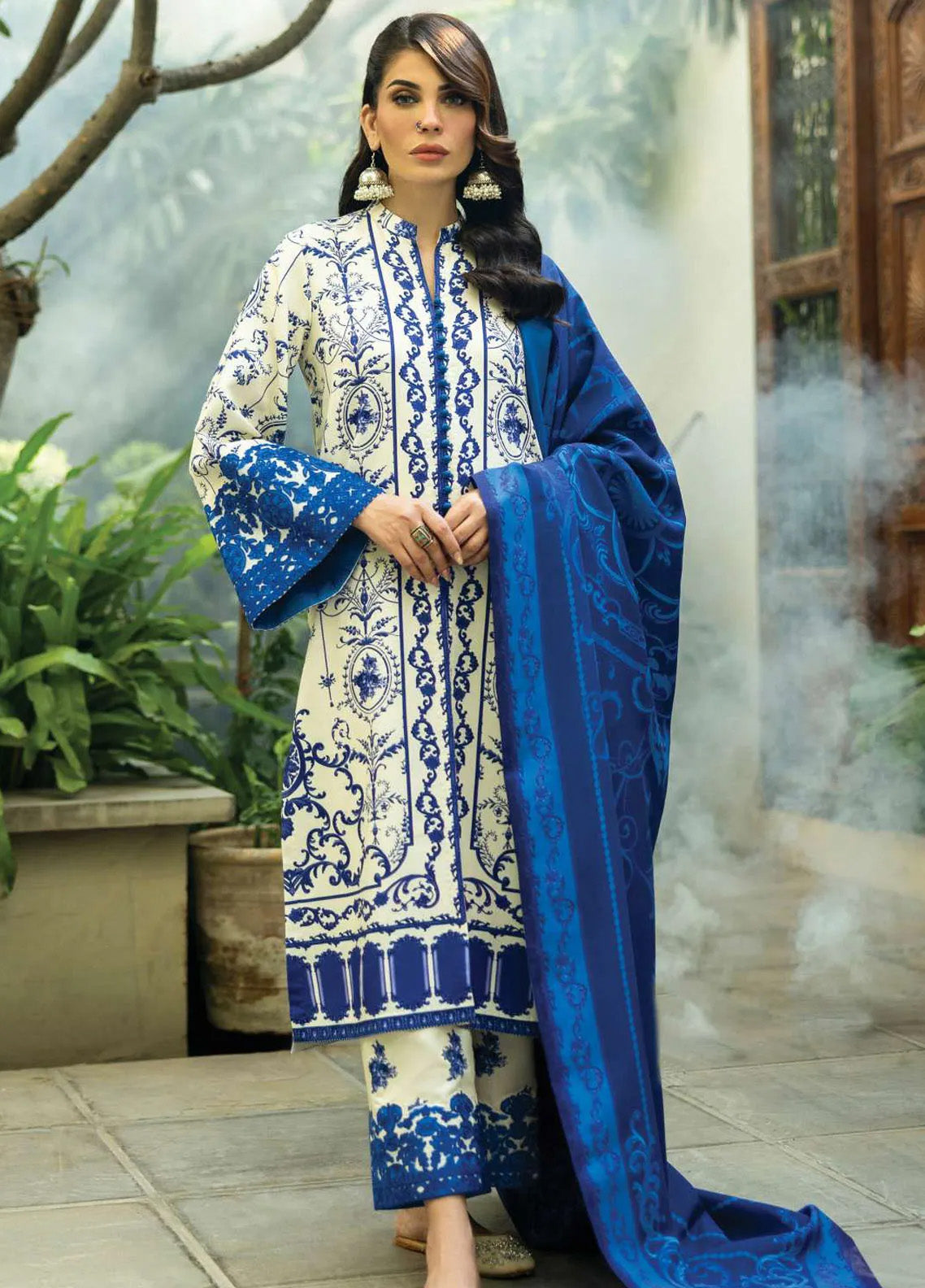 Zainab Chottani Embroidered Herringbone 3 Piece Unstitched Suit ZC24WS D-07 RANIA Zainab Chottani Embroidered Herringbone 3 Piece Unstitched Suit ZC24WS D-07 RANIA