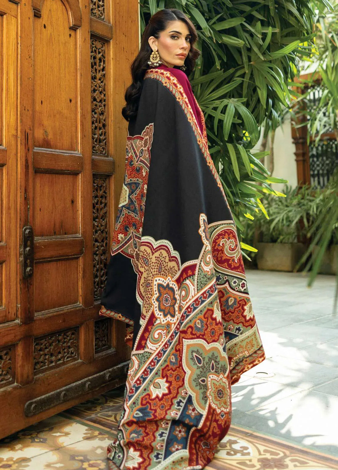 Zainab Chottani Embroidered Herringbone 3 Piece Unstitched Suit ZC24WS D-10 SILA Zainab Chottani Embroidered Herringbone 3 Piece Unstitched Suit ZC24WS D-10 SILA