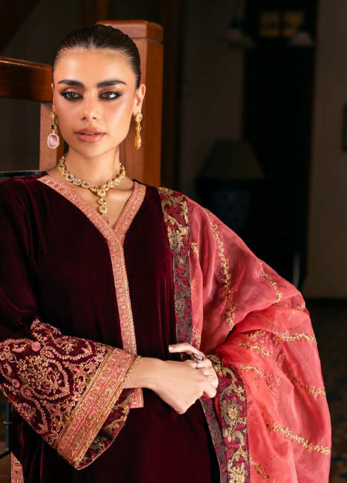 Zainab Chottani Embroidered Velvet 3 Piece Unstitched Suit ZC25LV D-AIMA Zainab Chottani Embroidered Velvet 3 Piece Unstitched Suit ZC25LV D-AIMA
