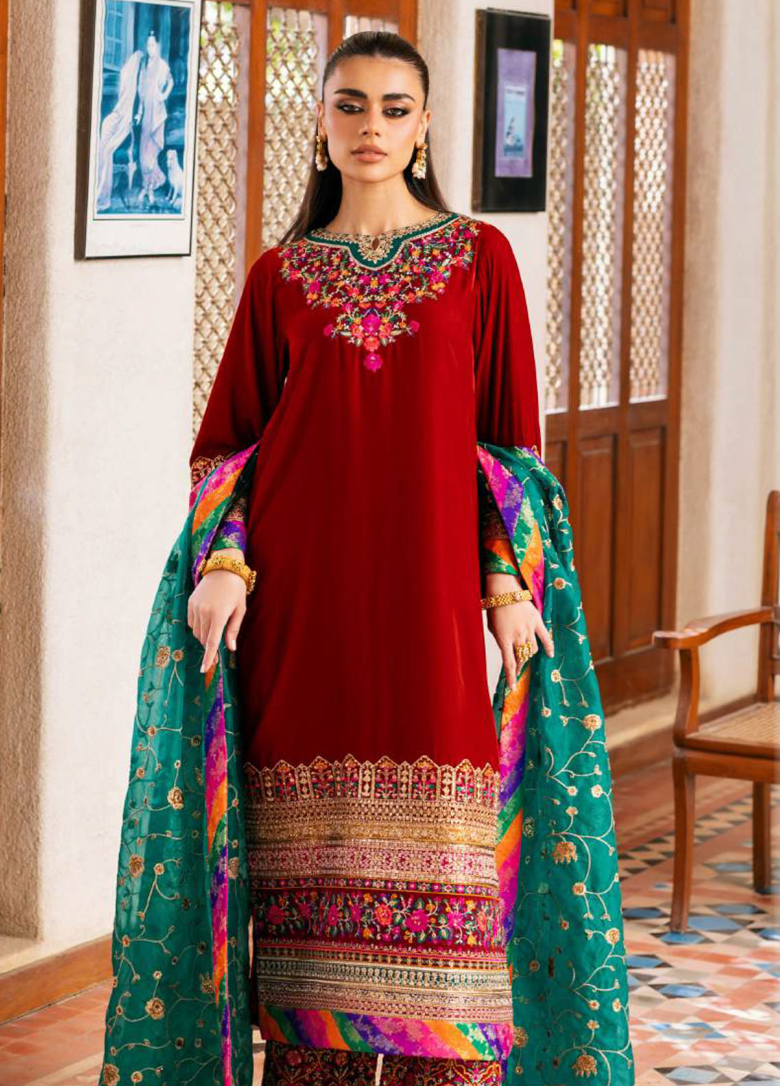 Zainab Chottani Embroidered Velvet 3 Piece Unstitched Suit ZC25LV D-SIFA Zainab Chottani Embroidered Velvet 3 Piece Unstitched Suit ZC25LV D-SIFA