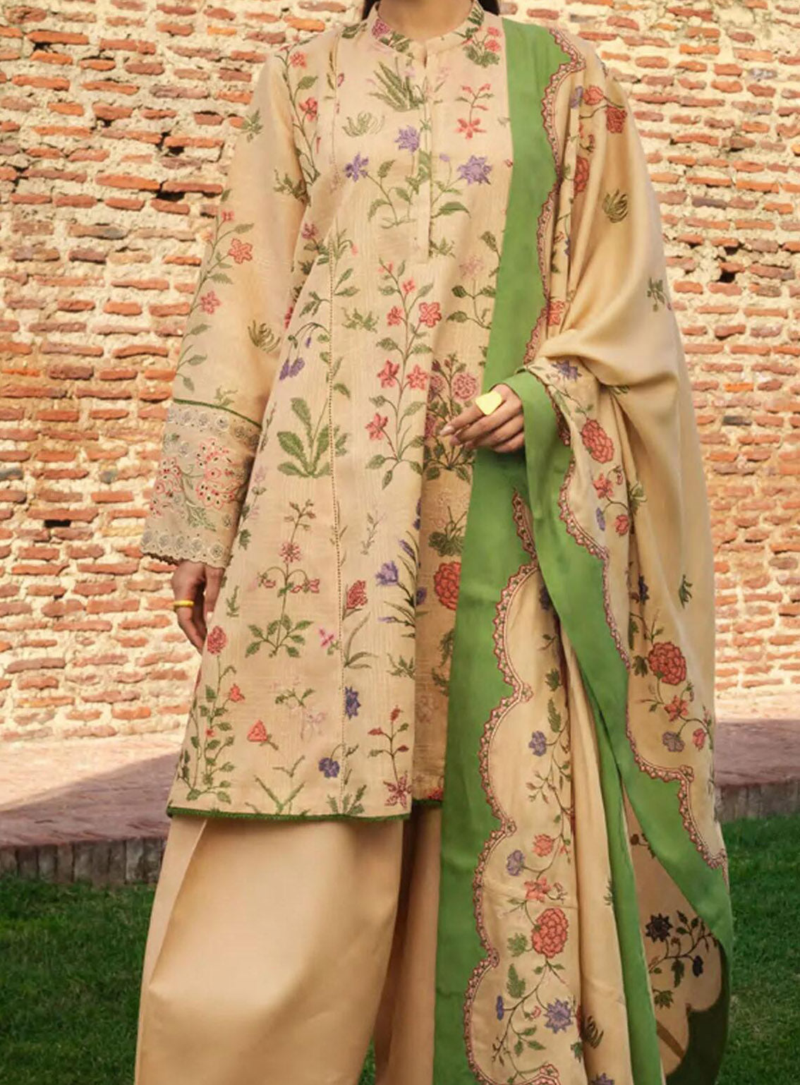 Zara Shahjahan Embroidered Khaddar 3 Piece Unstitched Suit ZS24UW D-03 NEGAH Zara Shahjahan Embroidered Khaddar 3 Piece Unstitched Suit ZS24UW D-03 NEGAH