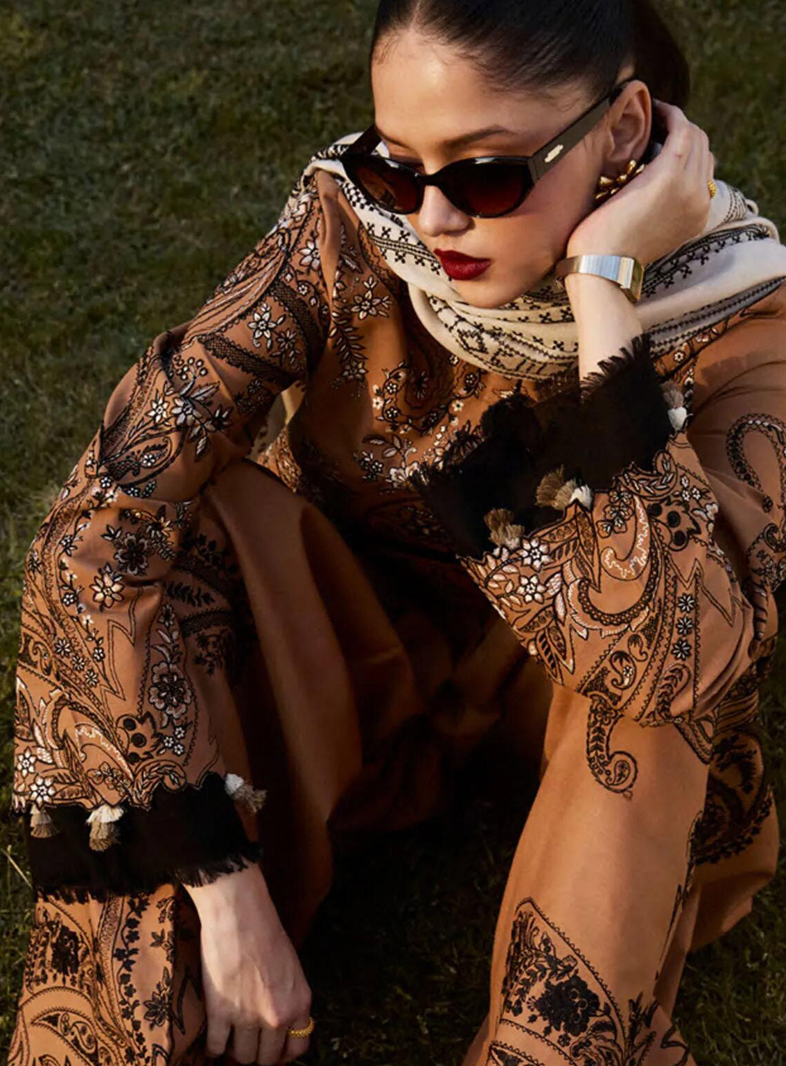 Zara Shahjahan Embroidered Khaddar 3 Piece Unstitched Suit ZS24UW D-06 ROYA Zara Shahjahan Embroidered Khaddar 3 Piece Unstitched Suit ZS24UW D-06 ROYA