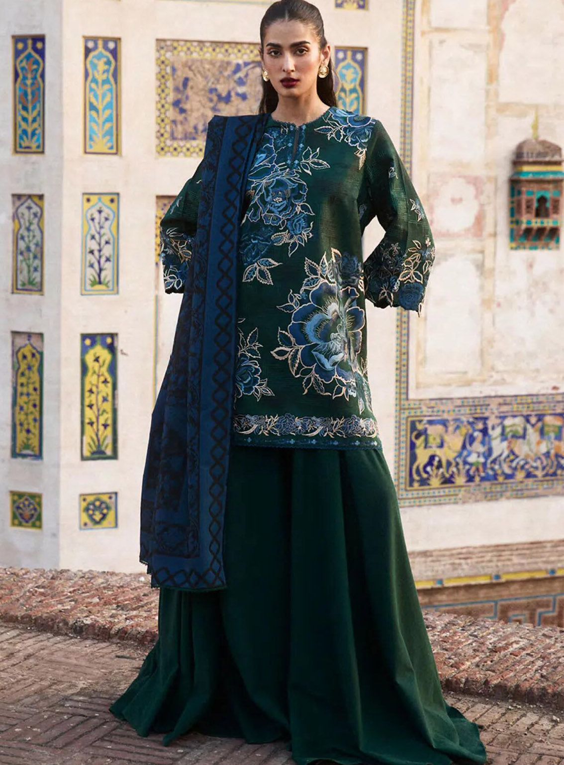 Zara Shahjahan Embroidered Khaddar 3 Piece Unstitched Suit ZS24UW D-07 MINA Zara Shahjahan Embroidered Khaddar 3 Piece Unstitched Suit ZS24UW D-07 MINA