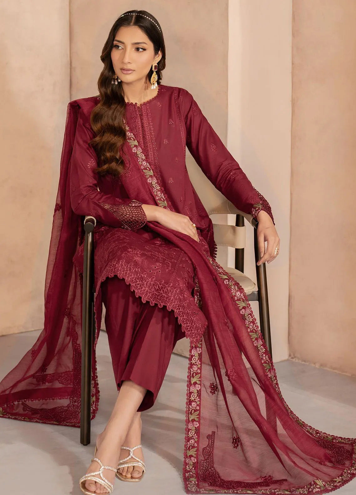 Zarif Embroidered Lawn 3 Piece Unstitched Suit ZF25EL D-02 SAYAH Zarif Embroidered Lawn 3 Piece Unstitched Suit ZF25EL D-02 SAYAH