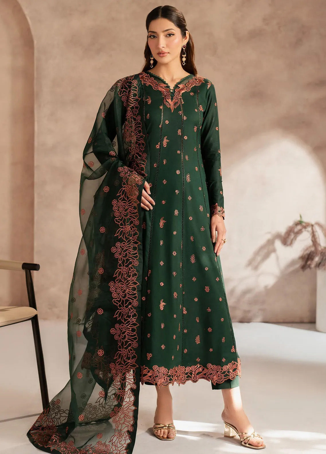 Zarif Embroidered Lawn 3 Piece Unstitched Suit ZF25EL D-04 SIRAAN Zarif Embroidered Lawn 3 Piece Unstitched Suit ZF25EL D-04 SIRAAN