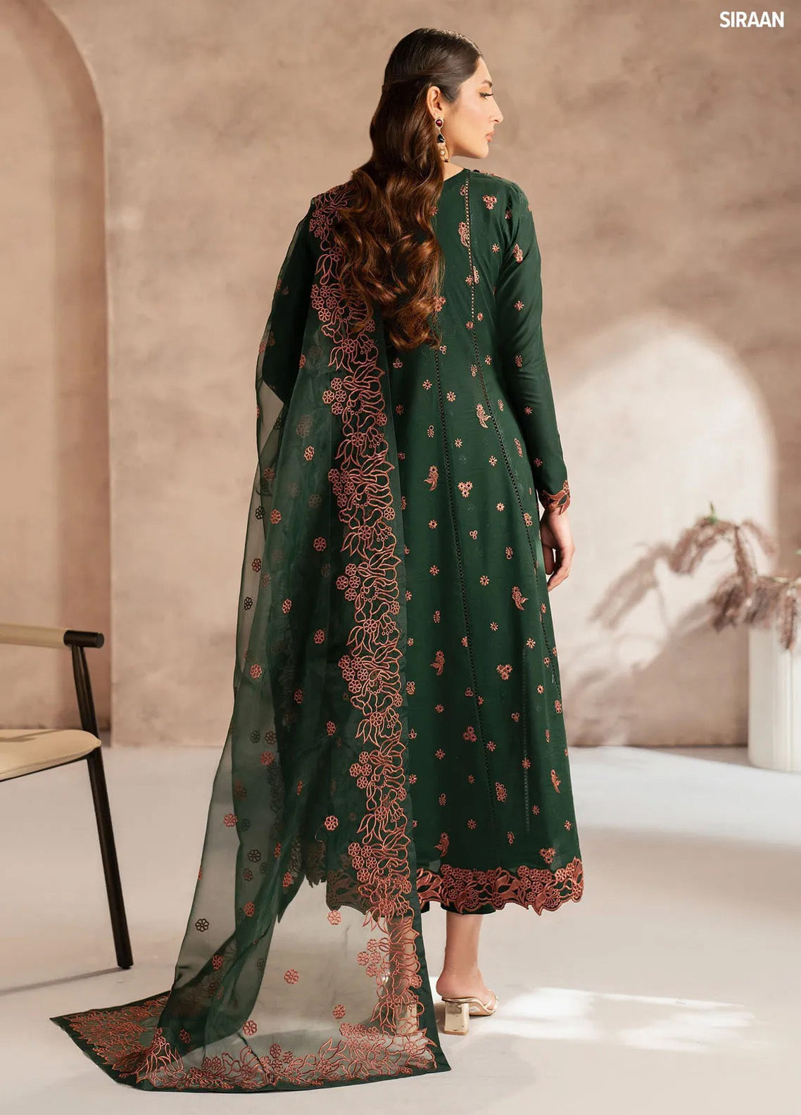 Zarif Embroidered Lawn 3 Piece Unstitched Suit ZF25EL D-04 SIRAAN Zarif Embroidered Lawn 3 Piece Unstitched Suit ZF25EL D-04 SIRAAN