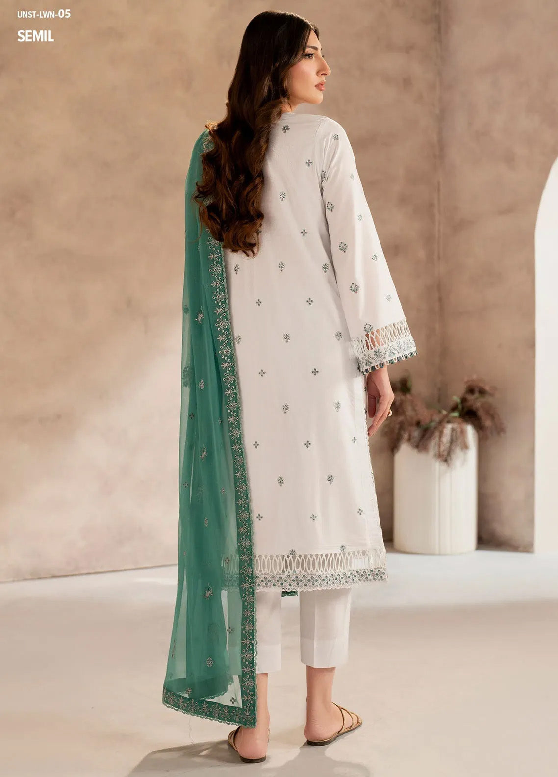 Zarif Embroidered Lawn 3 Piece Unstitched Suit ZF25EL D-05 SEMIL Zarif Embroidered Lawn 3 Piece Unstitched Suit ZF25EL D-05 SEMIL
