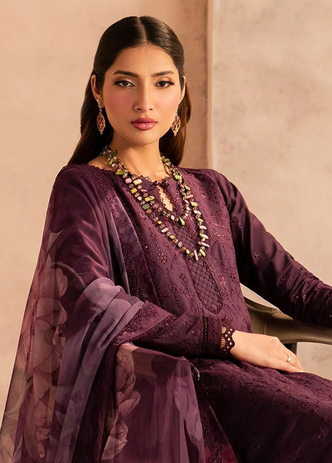 Zarif Embroidered Lawn 3 Piece Unstitched Suit ZF25EL D-06 VIRAYA Zarif Embroidered Lawn 3 Piece Unstitched Suit ZF25EL D-06 VIRAYA