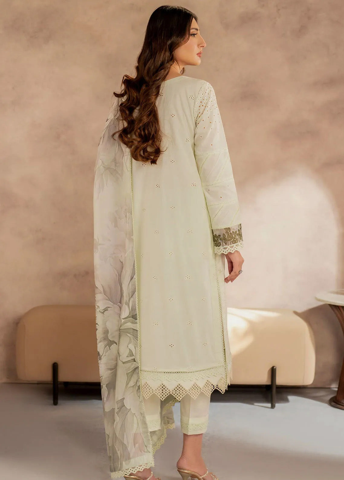 Zarif Embroidered Lawn 3 Piece Unstitched Suit ZF25EL D-08 ROOHAL Zarif Embroidered Lawn 3 Piece Unstitched Suit ZF25EL D-08 ROOHAL