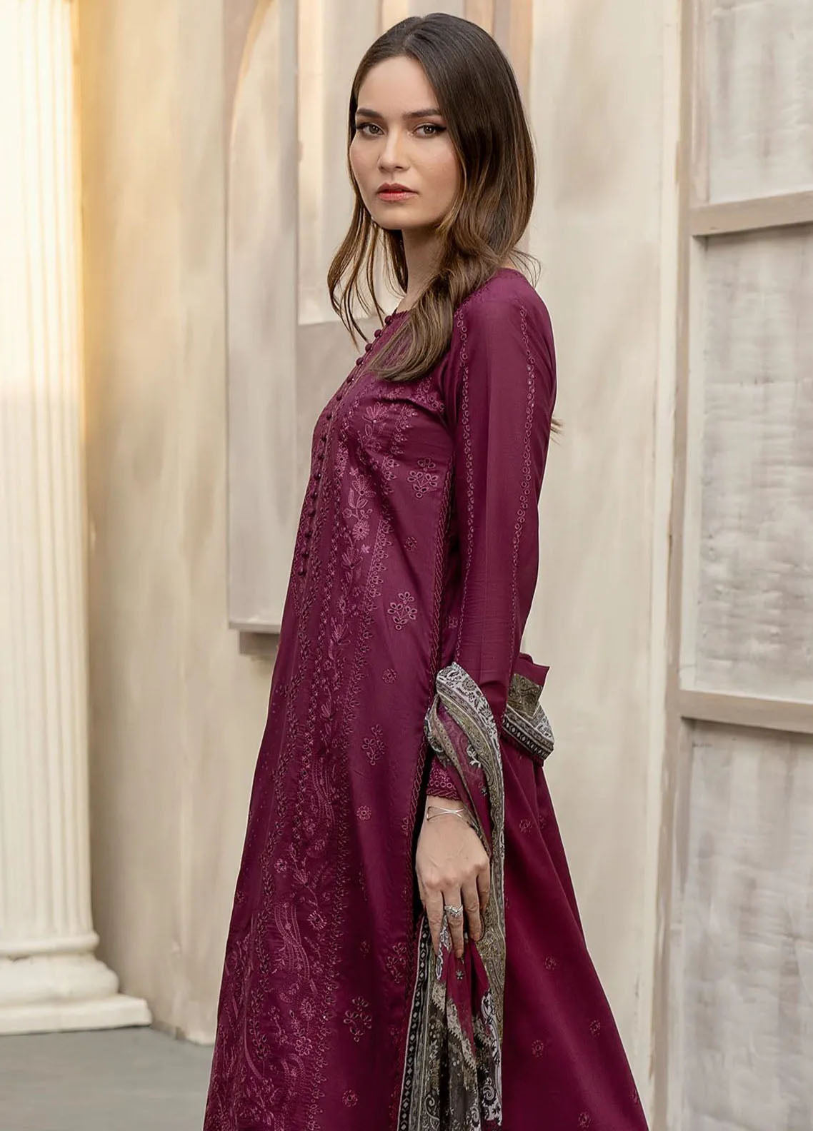 Zarif Festive Embroidered Lawn 3 Piece Unstitched Suit ZF24F ZFL-01 RAHAA Zarif Festive Embroidered Lawn 3 Piece Unstitched Suit ZF24F ZFL-01 RAHAA