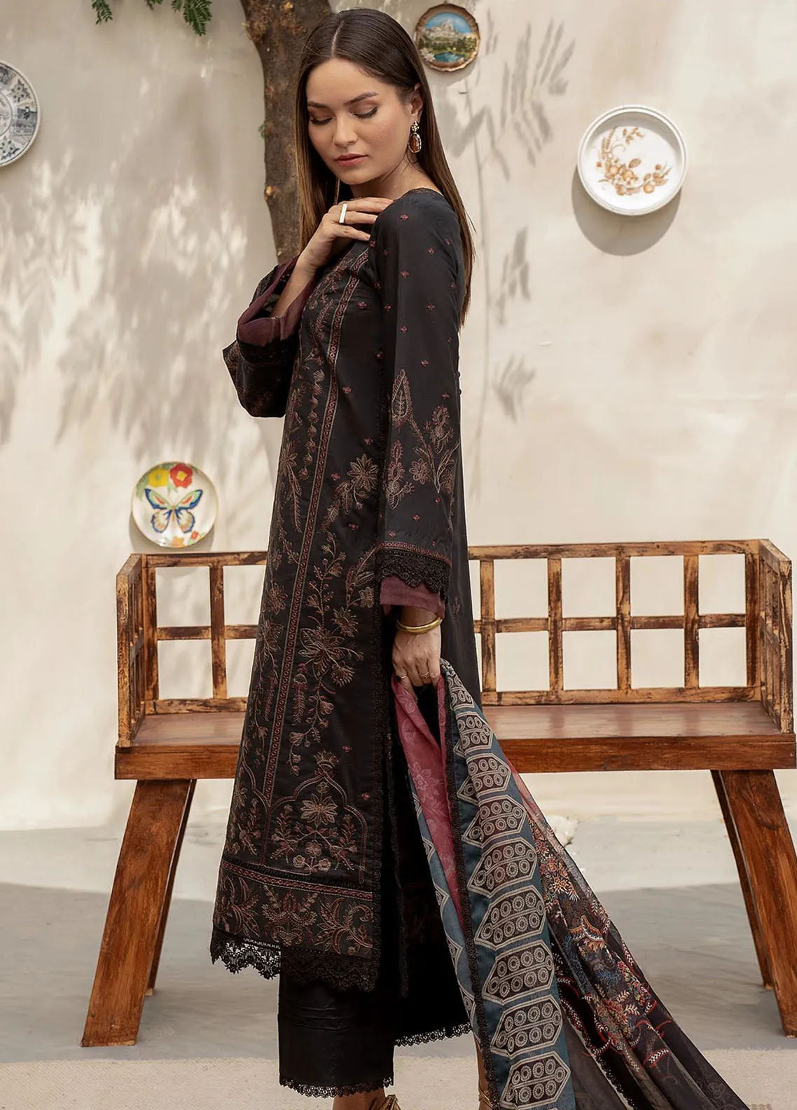 Zarif Festive Embroidered Lawn 3 Piece Unstitched Suit ZF24F ZFL-03 JEMIMA Zarif Festive Embroidered Lawn 3 Piece Unstitched Suit ZF24F ZFL-03 JEMIMA