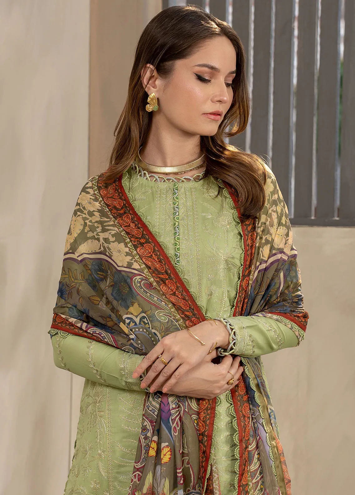 Zarif Festive Embroidered Lawn 3 Piece Unstitched Suit ZF24F ZFL-04 SENIHA Zarif Festive Embroidered Lawn 3 Piece Unstitched Suit ZF24F ZFL-04 SENIHA