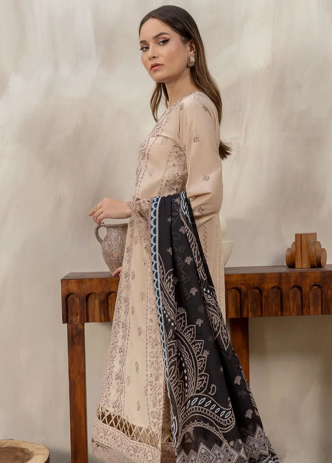 Zarif Festive Embroidered Lawn 3 Piece Unstitched Suit ZF24F ZFL-07 CHAMILA Zarif Festive Embroidered Lawn 3 Piece Unstitched Suit ZF24F ZFL-07 CHAMILA