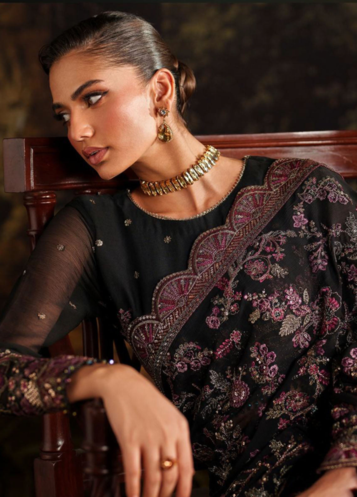 Zarif Premium Embroidered Chiffon 3 Piece Unstitched Suit ZF25SFE D-PRC-04 VICTORIA Zarif Premium Embroidered Chiffon 3 Piece Unstitched Suit ZF25SFE D-PRC-04 VICTORIA