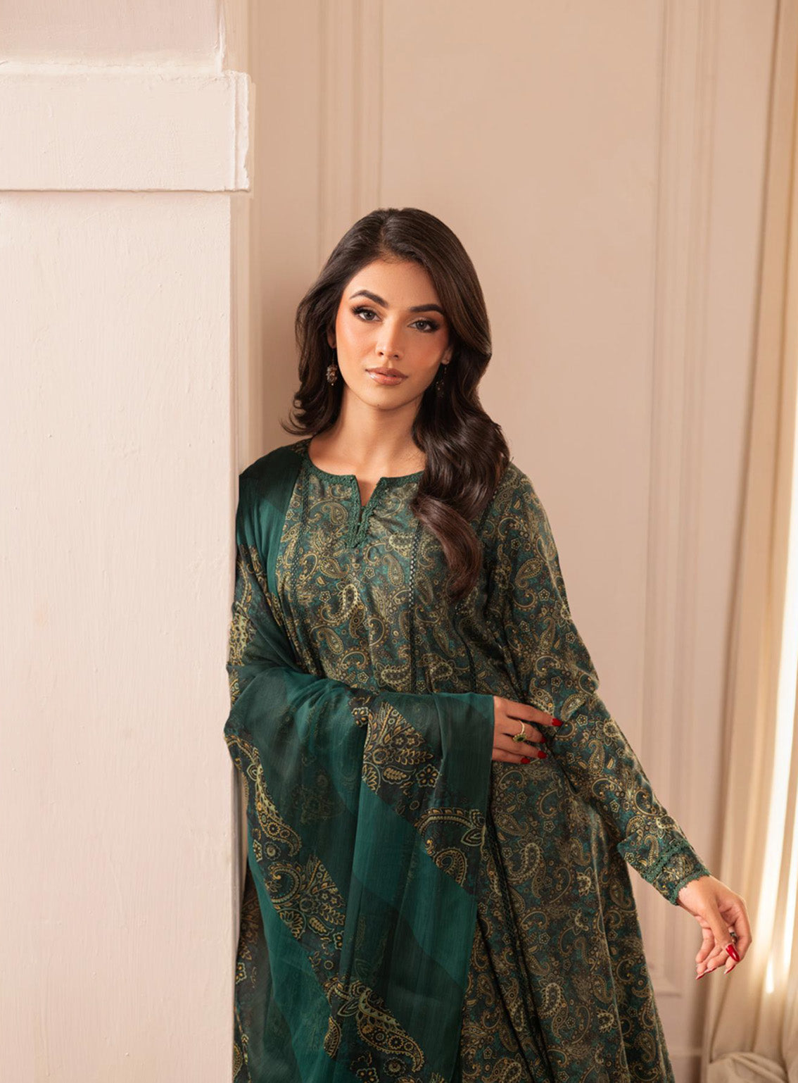 Zarif Printed Poly Cambric 3 Piece Unstitched Suit ZF24PC ZPC04 CALLIE Zarif Printed Poly Cambric 3 Piece Unstitched Suit ZF24PC ZPC04 CALLIE