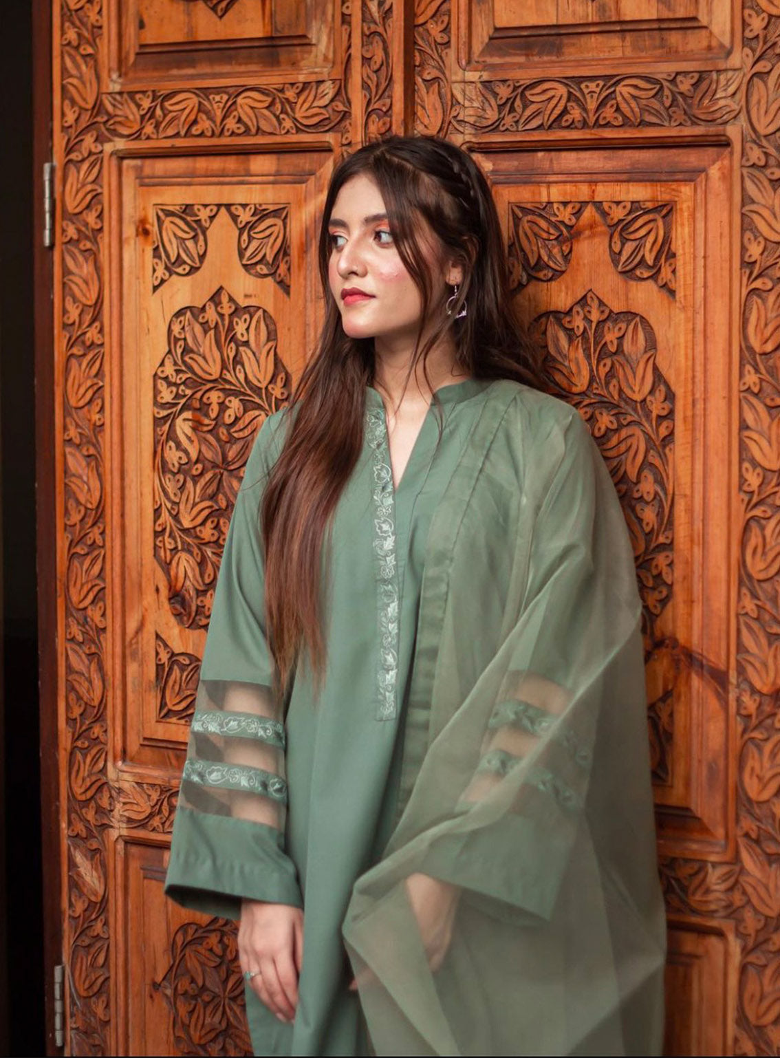 Zauk Printed Malai Georgette 3 Piece Stitched Suit ZK24RTW D-OLIVE GREEN Zauk Printed Malai Georgette 3 Piece Stitched Suit ZK24RTW D-OLIVE GREEN