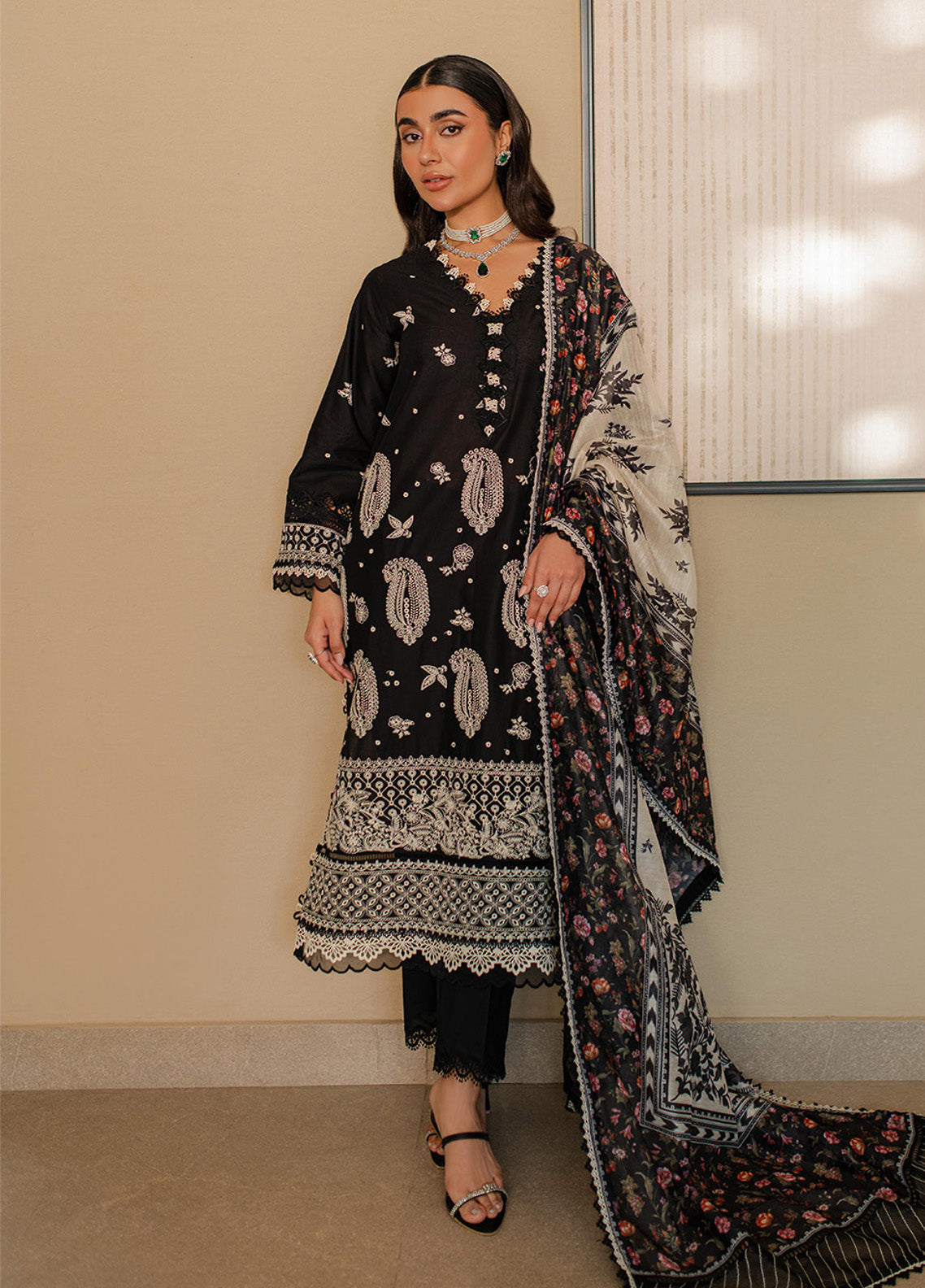 Zellbury Chikankari Embroidered Cotton 3 Piece Unstitched Suit WUC24E30701 Zellbury Chikankari Embroidered Cotton 3 Piece Unstitched Suit WUC24E30701