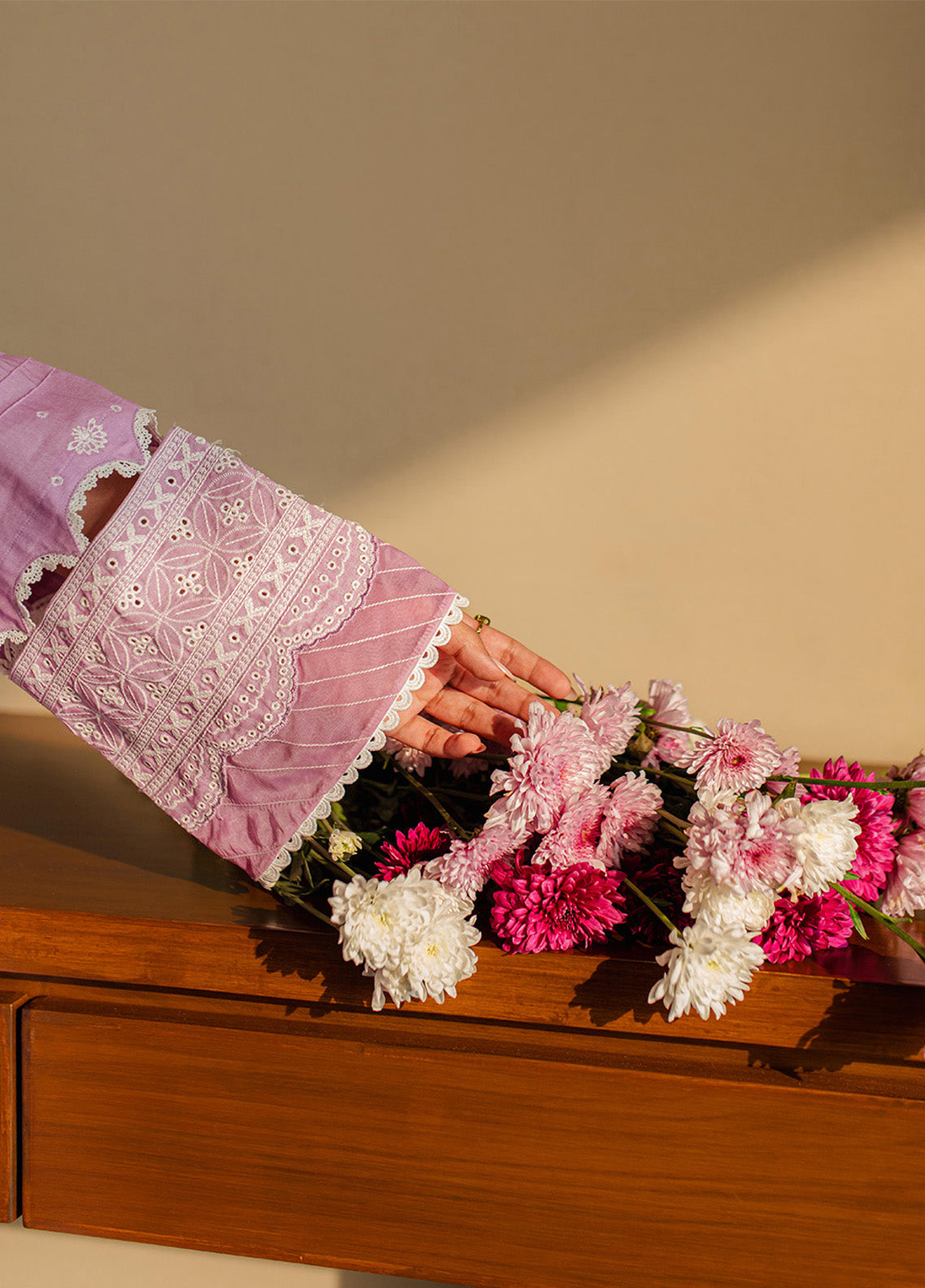 Zellbury Chikankari Embroidered Cotton 3 Piece Unstitched Suit WUC24E30703 Zellbury Chikankari Embroidered Cotton 3 Piece Unstitched Suit WUC24E30703