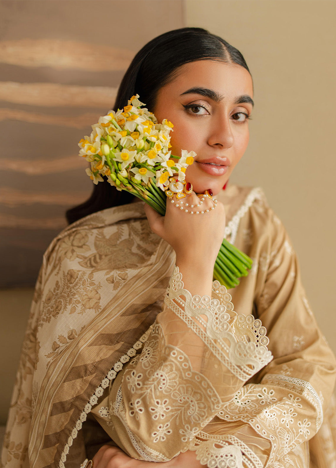 Zellbury Chikankari Embroidered Cotton 3 Piece Unstitched Suit WUC24E30708 Zellbury Chikankari Embroidered Cotton 3 Piece Unstitched Suit WUC24E30708