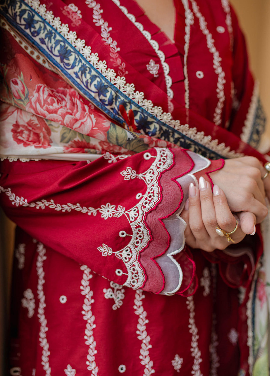 Zellbury Chikankari Embroidered Cotton 3 Piece Unstitched Suit WUC24E30710 Zellbury Chikankari Embroidered Cotton 3 Piece Unstitched Suit WUC24E30710