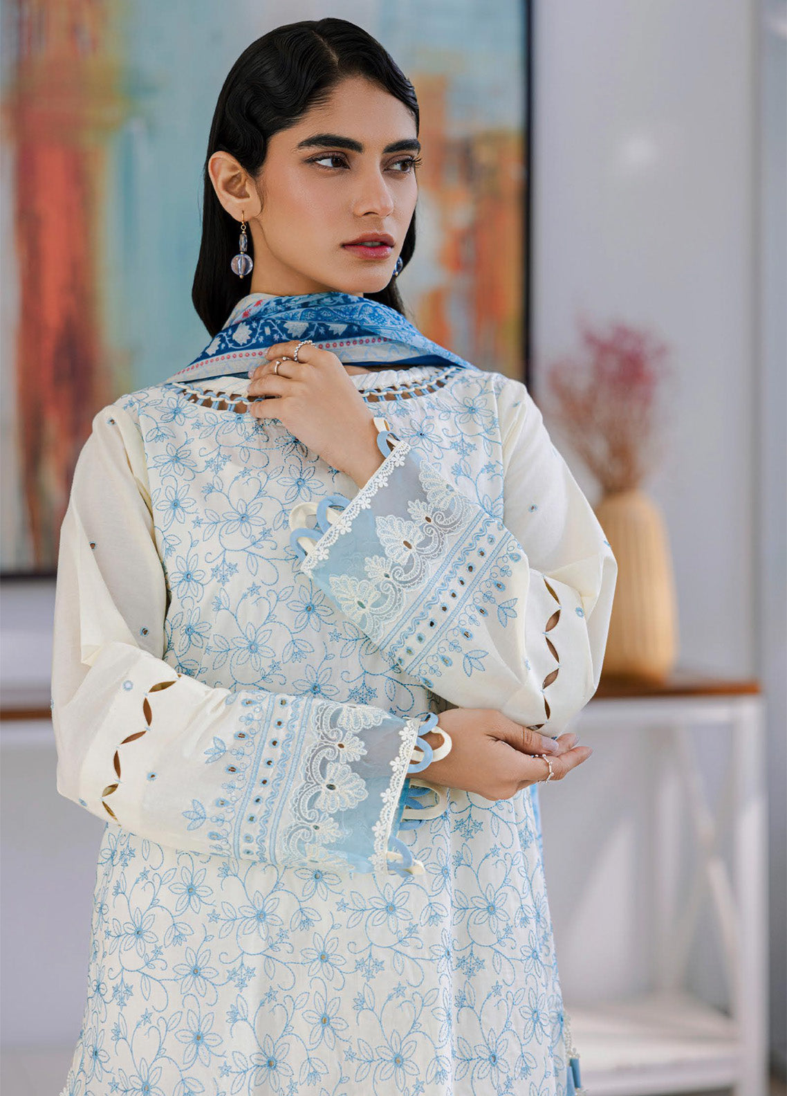 Zellbury Chikankari Lawn 3 Piece Unstitched Suit WUS25E30805 Zellbury Chikankari Lawn 3 Piece Unstitched Suit WUS25E30805