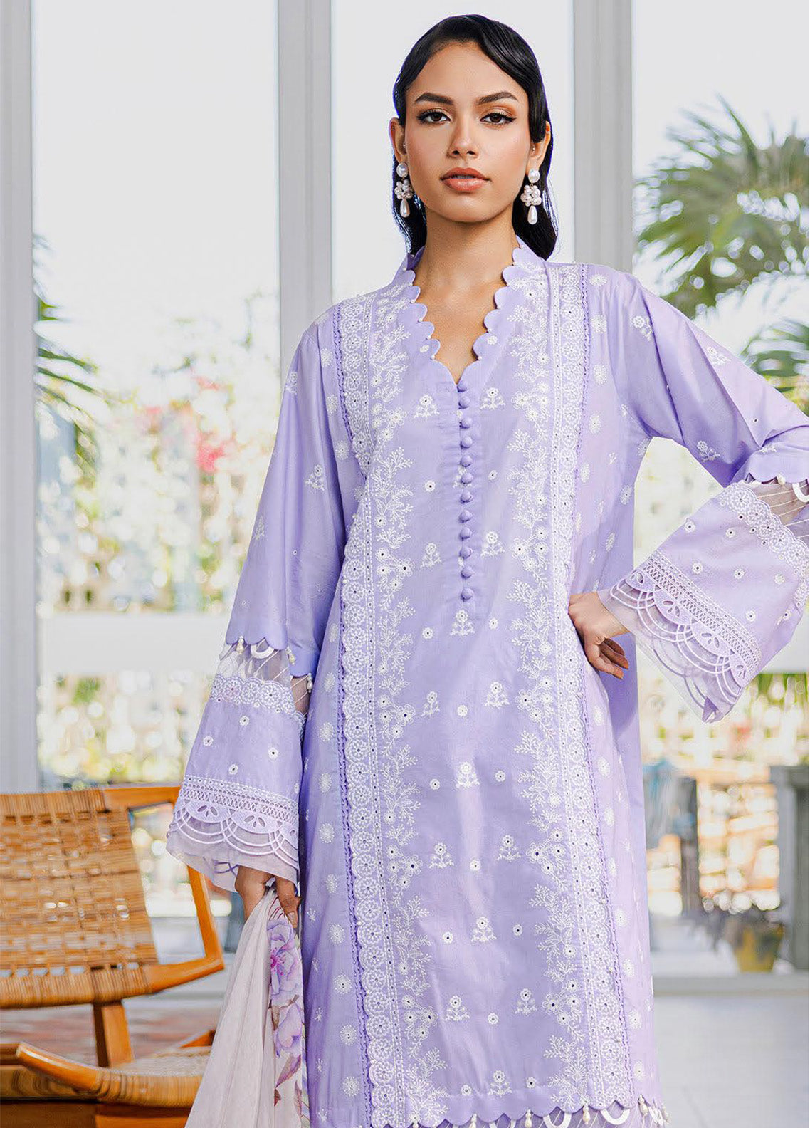 Zellbury Chikankari Lawn 3 Piece Unstitched Suit WUS25E30811 Zellbury Chikankari Lawn 3 Piece Unstitched Suit WUS25E30811