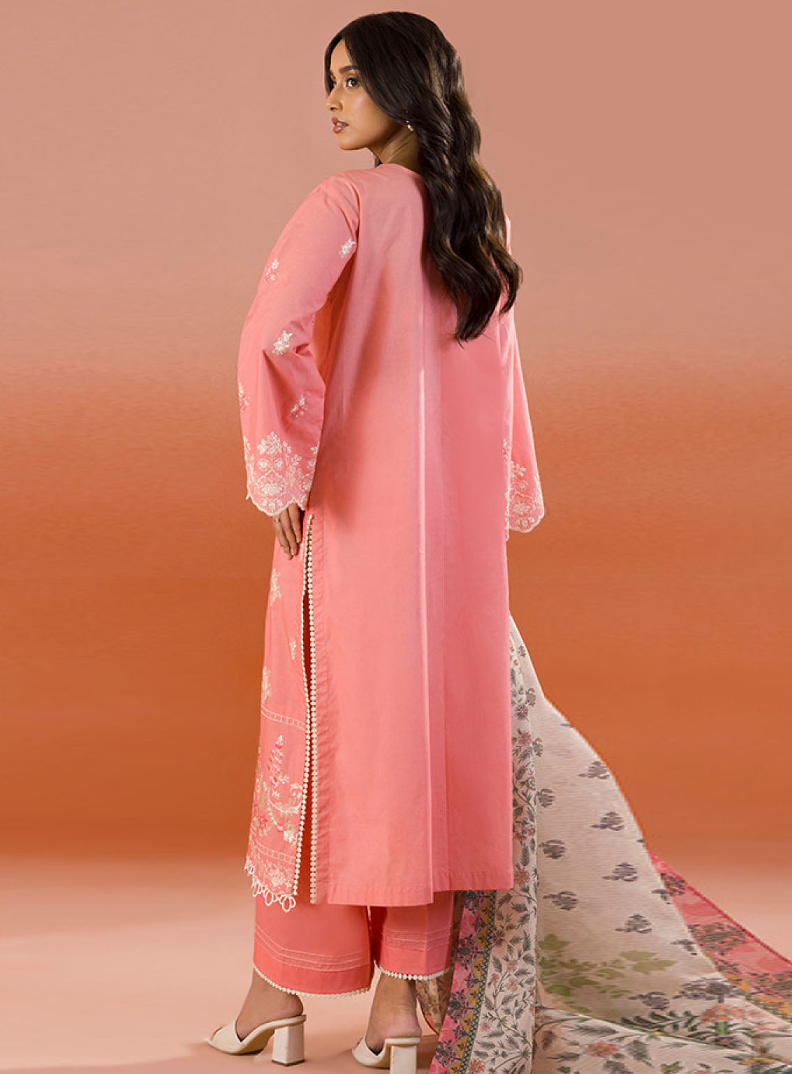 Zellbury Dyed Embroidered Cotton 3 Piece Unstitched Suit WUC25E30058 Zellbury Dyed Embroidered Cotton 3 Piece Unstitched Suit WUC25E30058