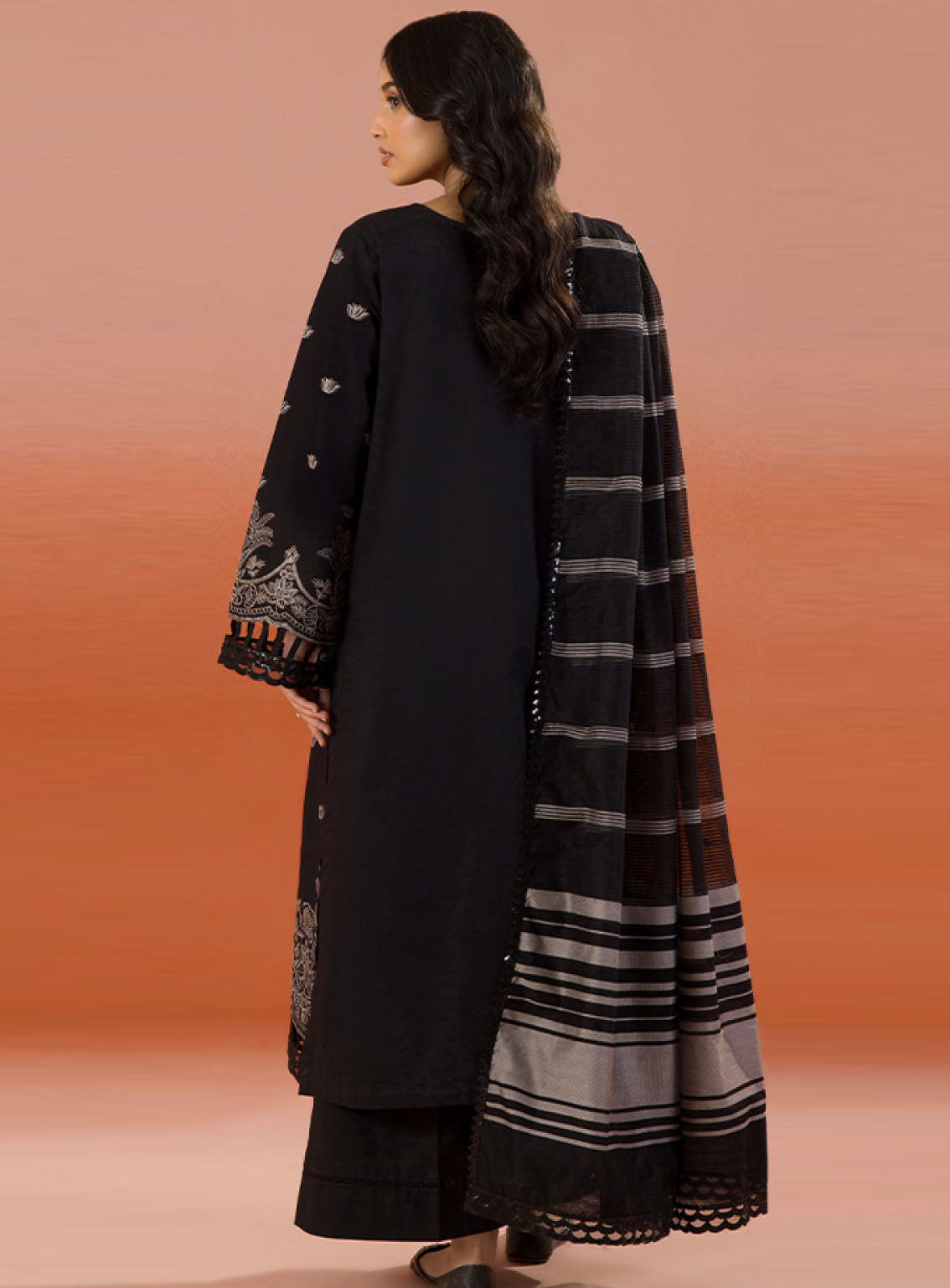 Zellbury Dyed Embroidered Cotton 3 Piece Unstitched Suit WUC25E30065 Zellbury Dyed Embroidered Cotton 3 Piece Unstitched Suit WUC25E30065