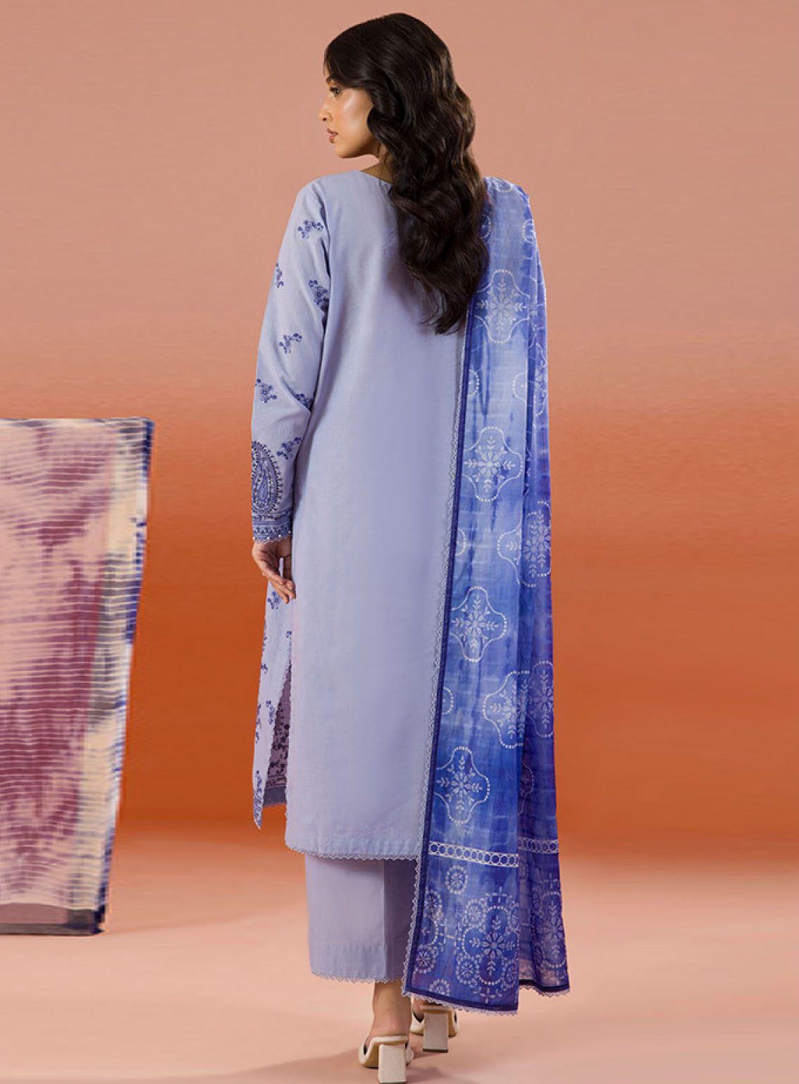 Zellbury Dyed Embroidered Cotton 3 Piece Unstitched Suit WUC25E30068 Zellbury Dyed Embroidered Cotton 3 Piece Unstitched Suit WUC25E30068