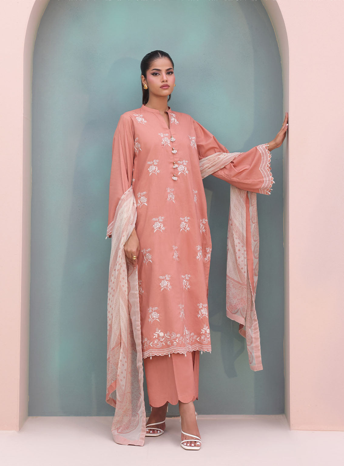 Zellbury Embroidered Cambric 3 Piece Unstitched Suit WUC24E30603 Zellbury Embroidered Cambric 3 Piece Unstitched Suit WUC24E30603