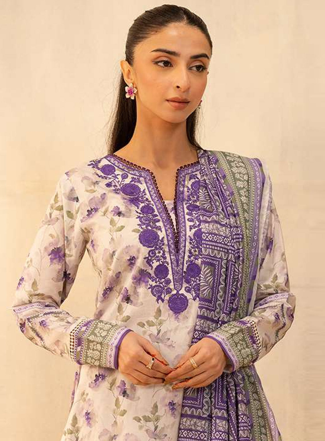 Zellbury Printed Lawn 2 Piece Unstitched Suit WUS25E20022 Zellbury Printed Lawn 2 Piece Unstitched Suit WUS25E20022