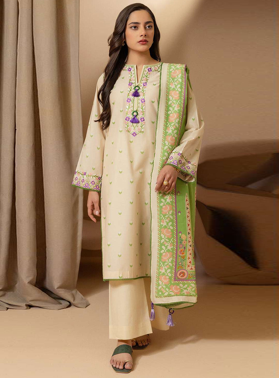Zellbury Printed Lawn 2 Piece Unstitched Suit WUS25E20105 Zellbury Printed Lawn 2 Piece Unstitched Suit WUS25E20105