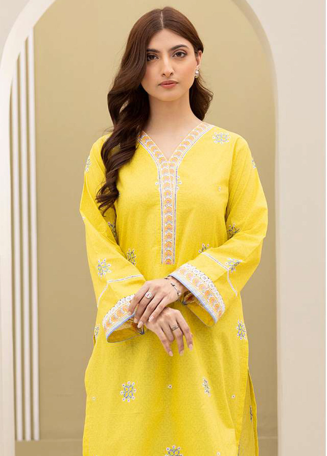 Zellbury Embroidered Lawn 2 Piece Unstitched Suit WUS25E20310 Zellbury Embroidered Lawn 2 Piece Unstitched Suit WUS25E20310
