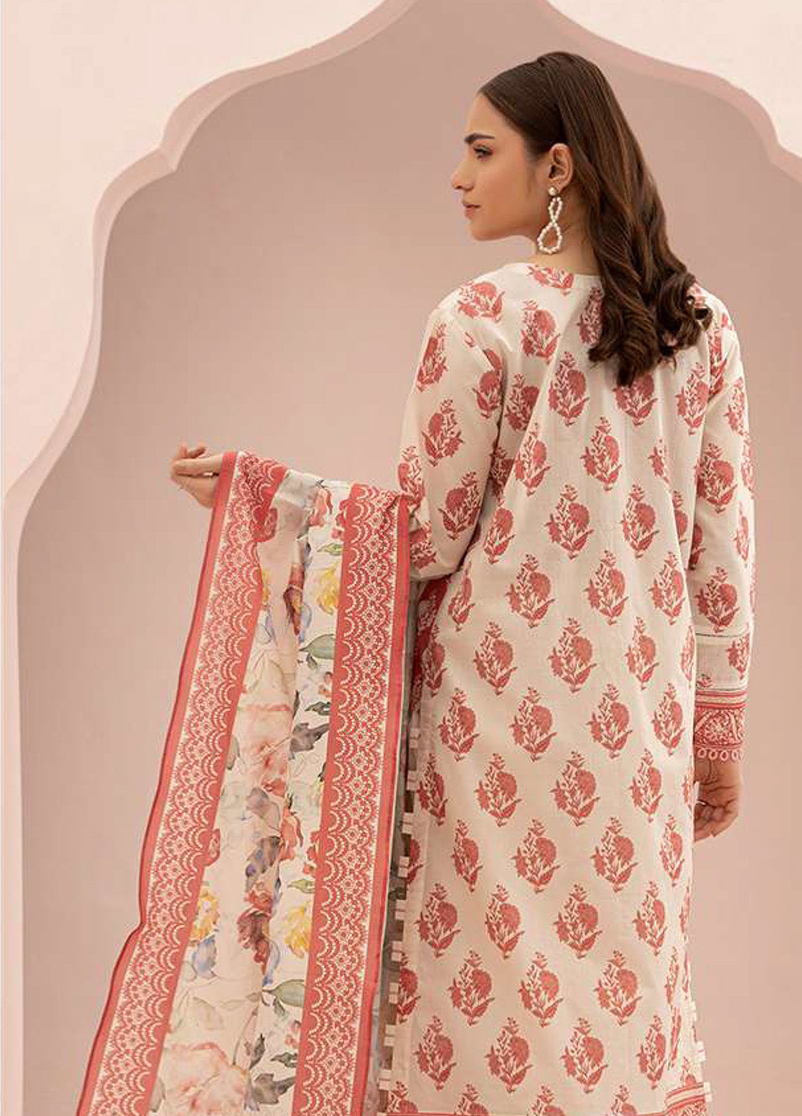 Zellbury Embroidered Lawn 2 Piece Unstitched Suit WUS25E20563 Zellbury Embroidered Lawn 2 Piece Unstitched Suit WUS25E20563