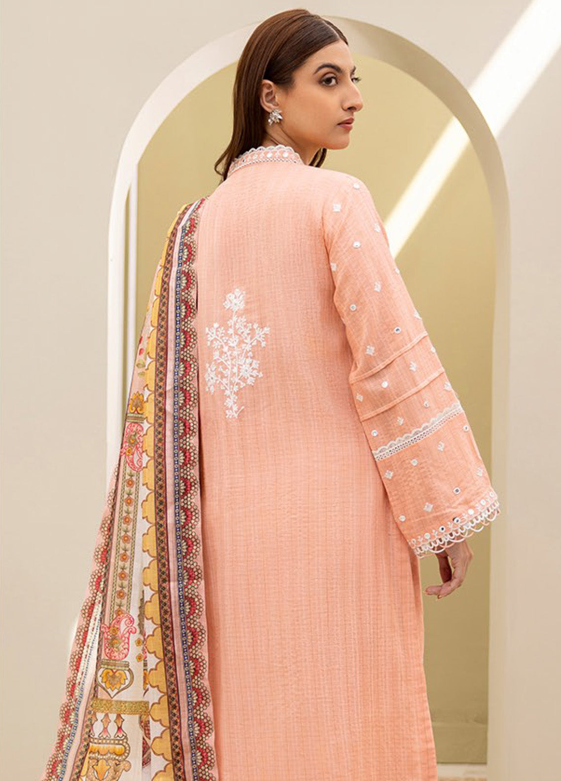 Zellbury Embroidered Lawn 3 Piece Unstitched Suit WUS25E30074 Zellbury Embroidered Lawn 3 Piece Unstitched Suit WUS25E30074