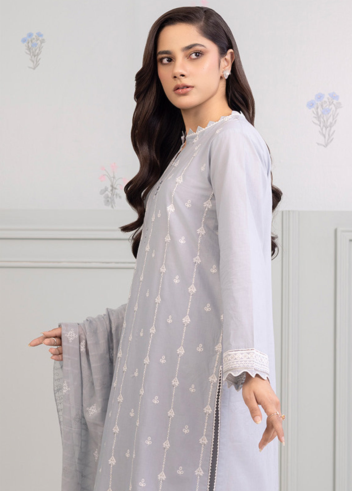 Zellbury Embroidered Lawn 3 Piece Unstitched Suit WUS25E30215 Zellbury Embroidered Lawn 3 Piece Unstitched Suit WUS25E30215