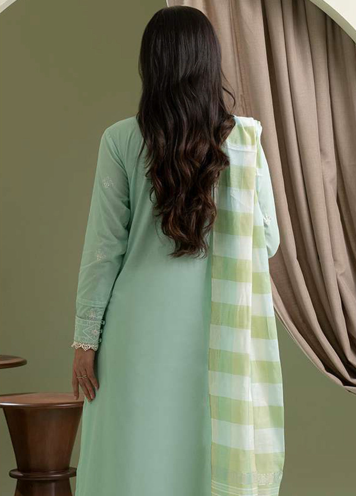 Zellbury Embroidered Lawn 3 Piece Unstitched Suit WUS25E30405 Zellbury Embroidered Lawn 3 Piece Unstitched Suit WUS25E30405